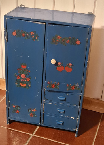 Alter hängeschrank kästchen - hängeschrank,