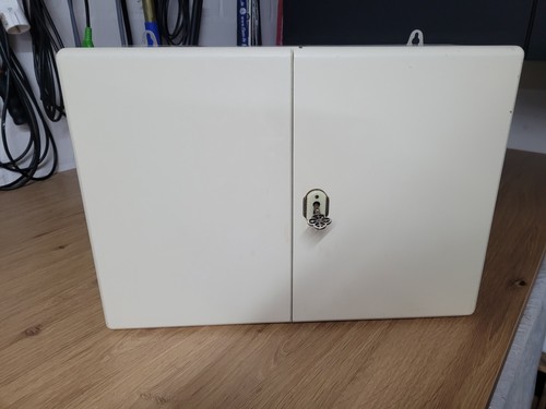 Kleiner hängeschrank 50er - kleiner,